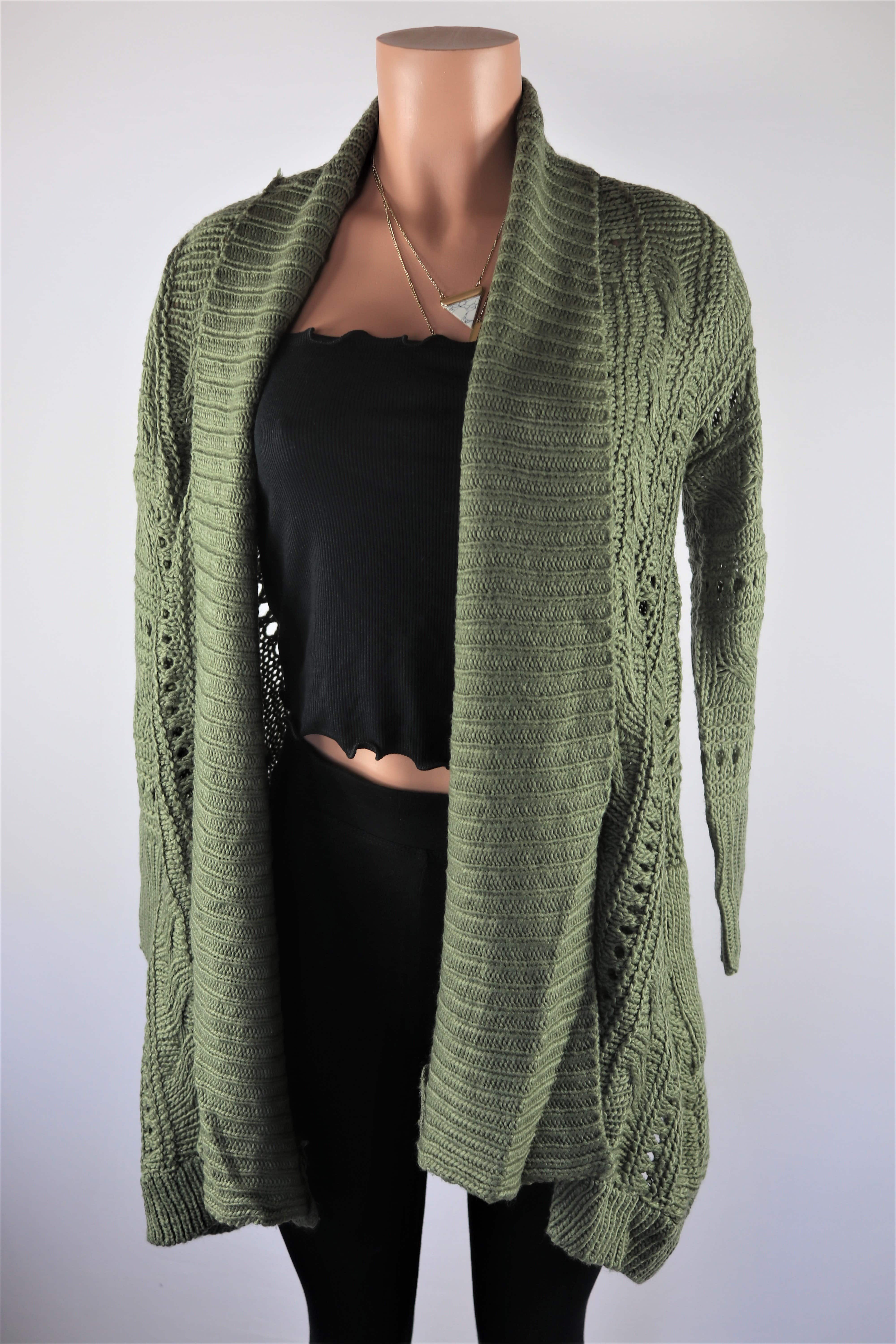 What Color Goes With Olive Green Cardigan