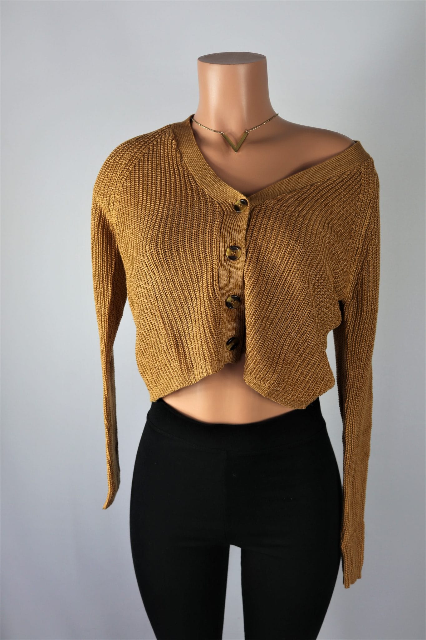 basic strappy crop top