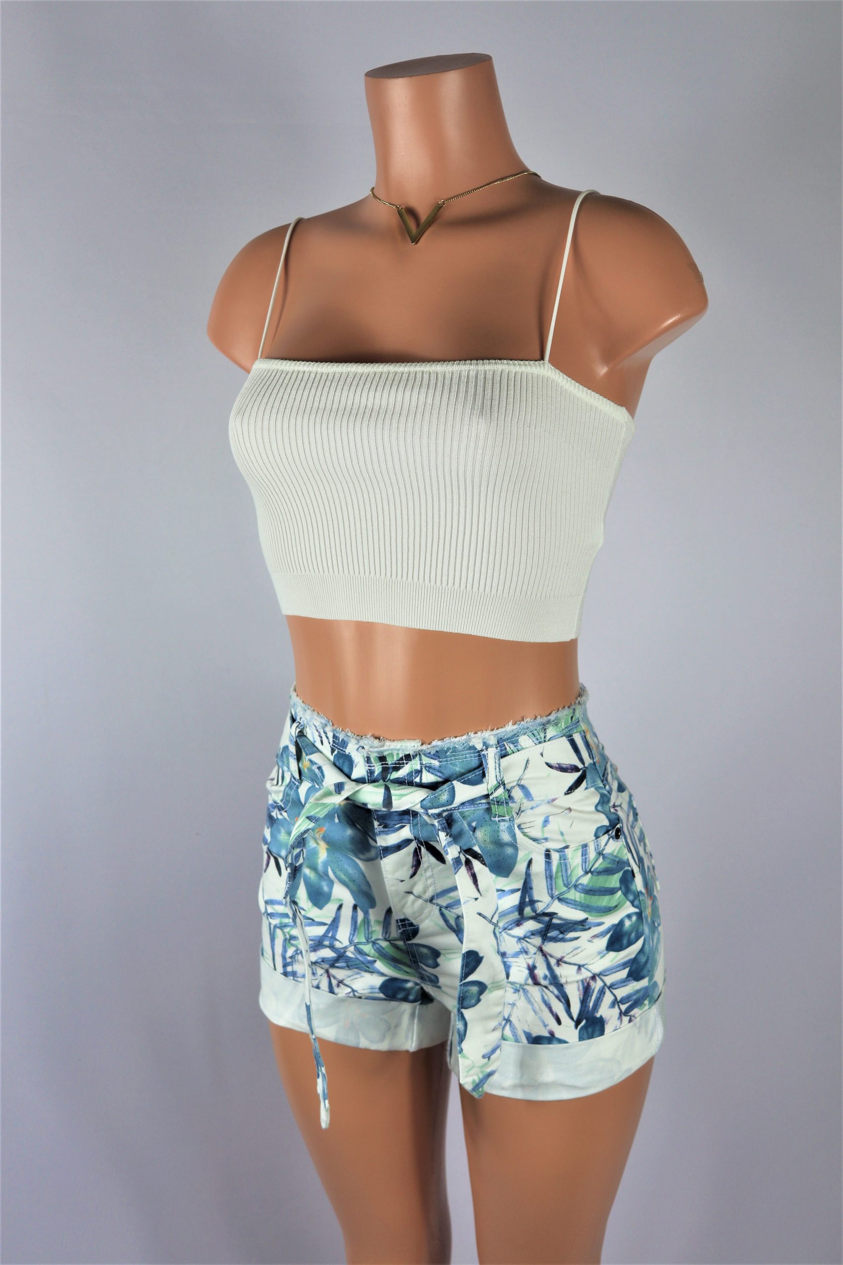 Summer Daze Shorts - High waisted white floral cuffed shorts with belt.