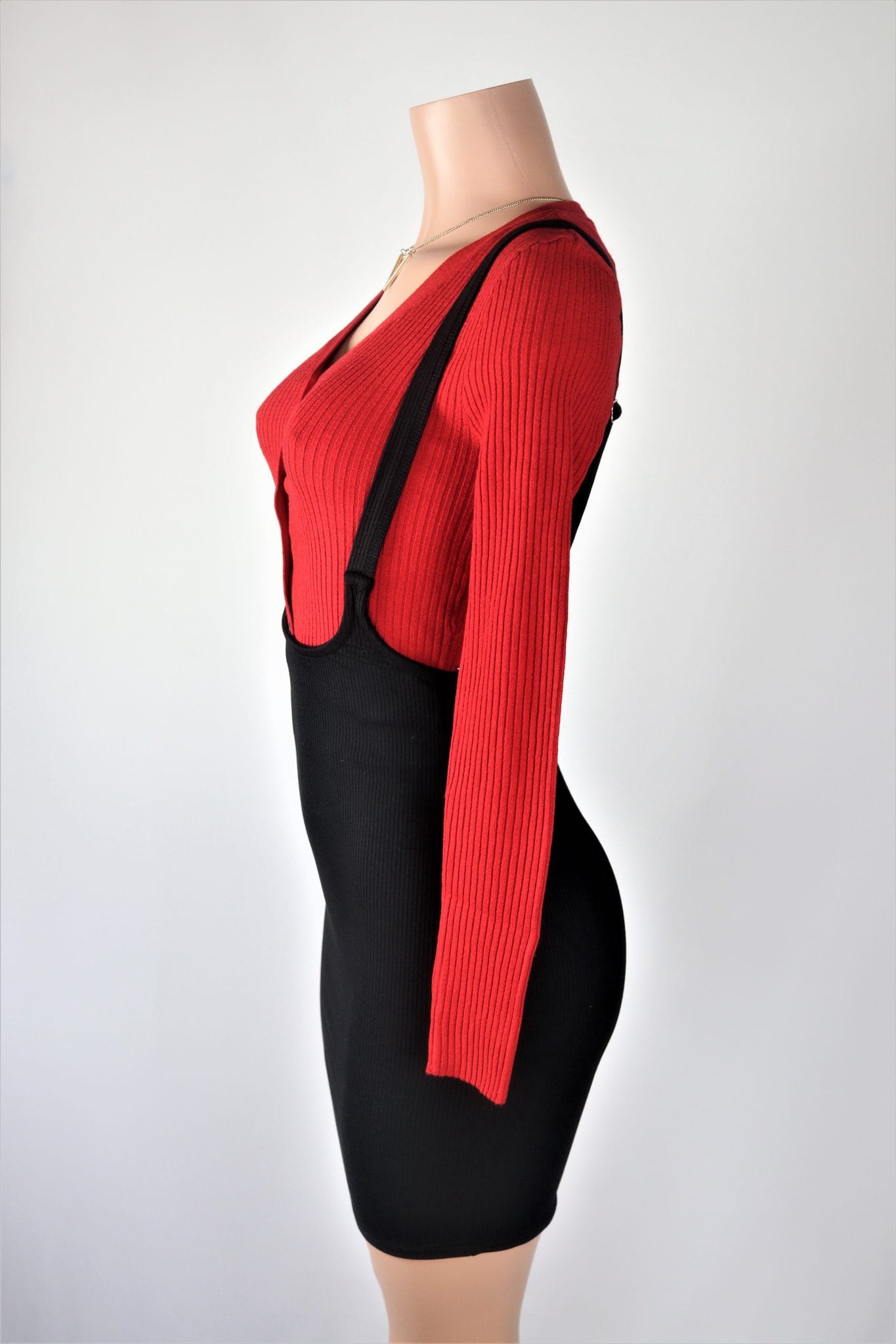 fitted suspender skirt