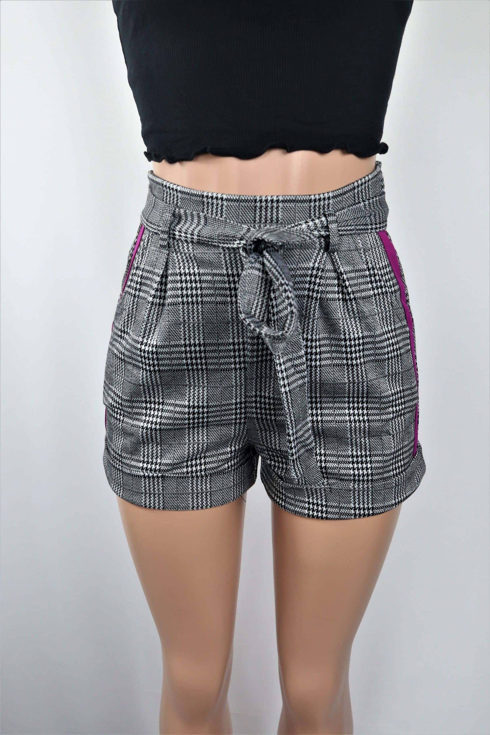 Monochrome Belted Shorts - Plaid high waisted shorts