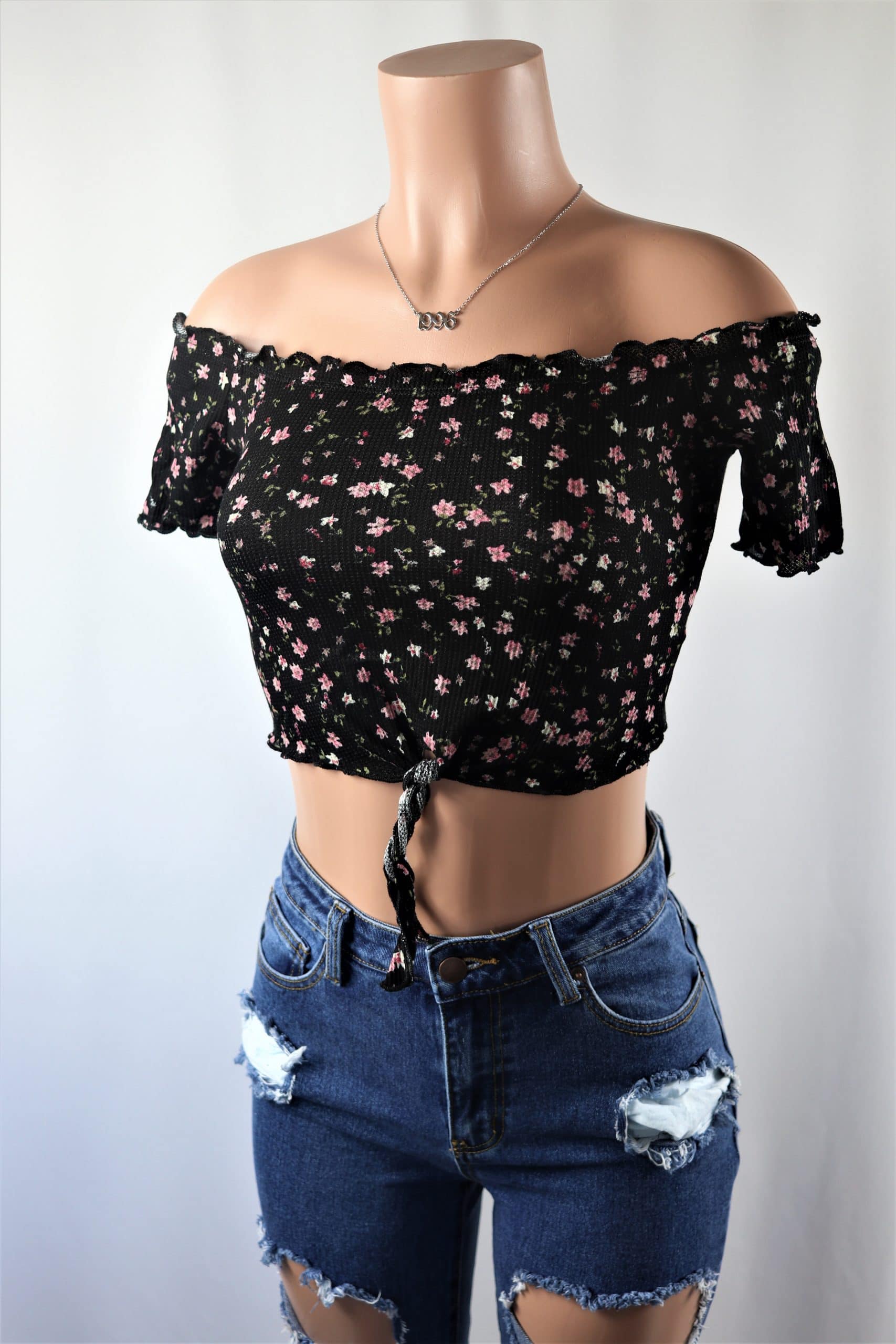 2018 Off Shoulder Floral Cropped Blouse In DARK NUDE S | ZAFUL